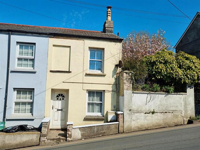1 Bedroom House For Sale In St. Thomas Road, Launceston, PL15