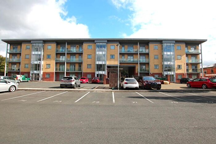 1 Bedroom Apartment For Sale In Bolton Road, Blackburn, Lancashire, BB2