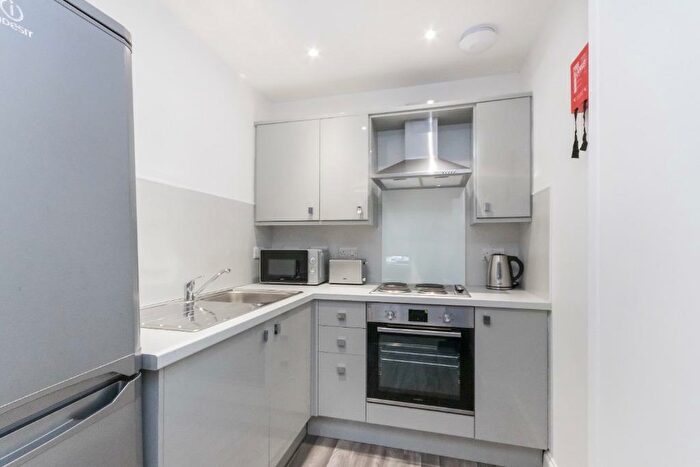 1 Bedroom Flat To Rent In Caledonian Crescent, Dalry, Edinburgh, EH11