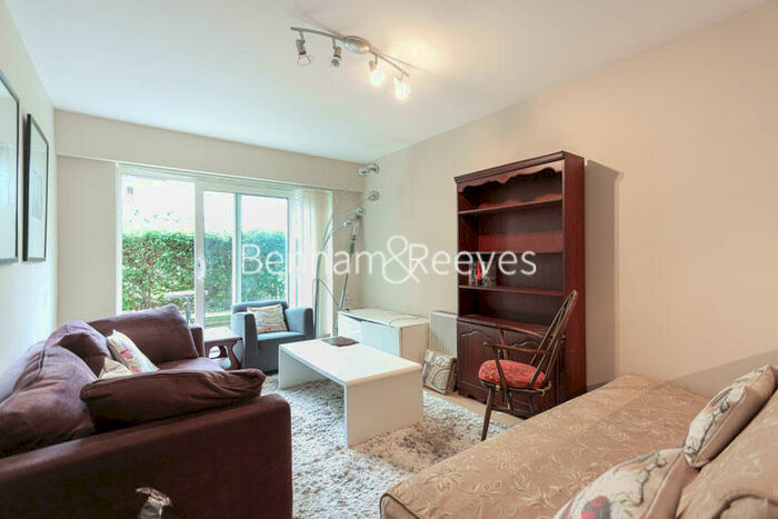 2 Bedroom Apartment To Rent In Boulevard Drive, Colindale, NW9