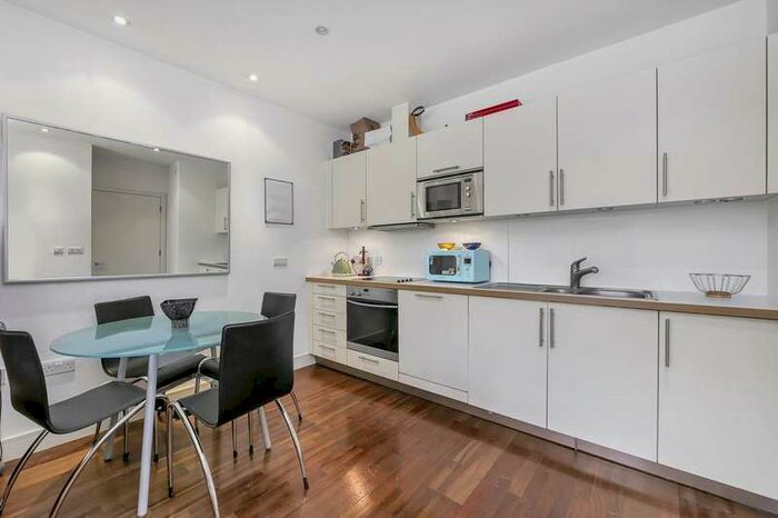 2 Bedroom Flat To Rent In Crouch End Hill, Crouch End, London N8