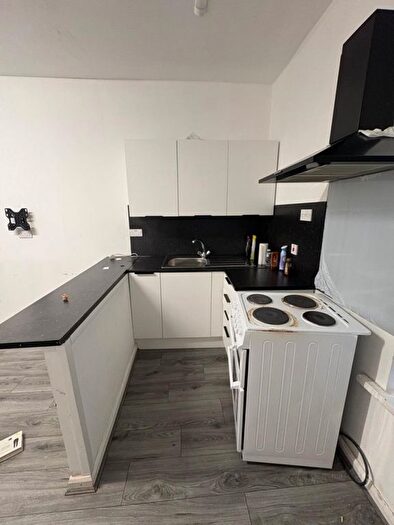 1 Bedroom Flat To Rent In Sydenham Place, Bradford, BD3