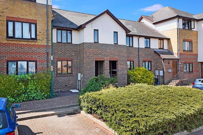 2 Bedroom Terraced House To Rent In Semple Gardens, Chatham, ME4