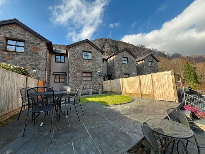 3 Bedroom Terraced House For Sale In Adwy'r Nant, Beddgelert, LL55