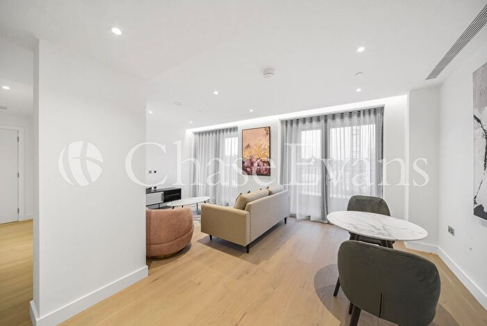 1 Bedroom Flat To Rent In Paragon Square, Clerkenwell, London, WC1X