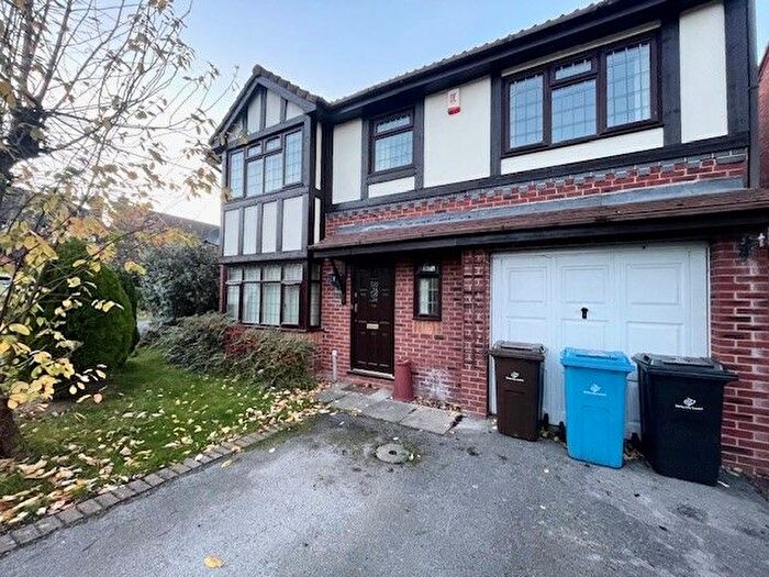 4 Bedroom Property To Rent In Regency Close, Derby, DE23