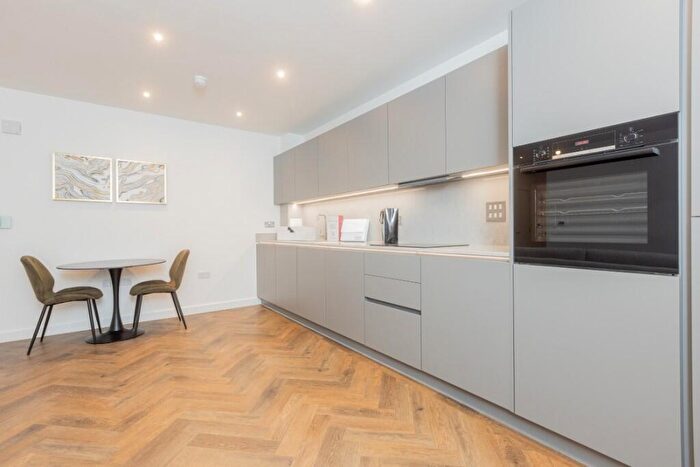 1 Bedroom Apartment To Rent In Carlton Vale, London, NW6