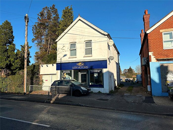 Detached House To Rent In Victoria Road, Farnborough, Hampshire, GU14