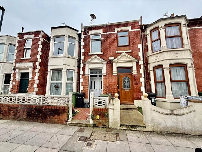 2 Bedroom Apartment To Rent In Chichester Road, Portsmouth, PO2