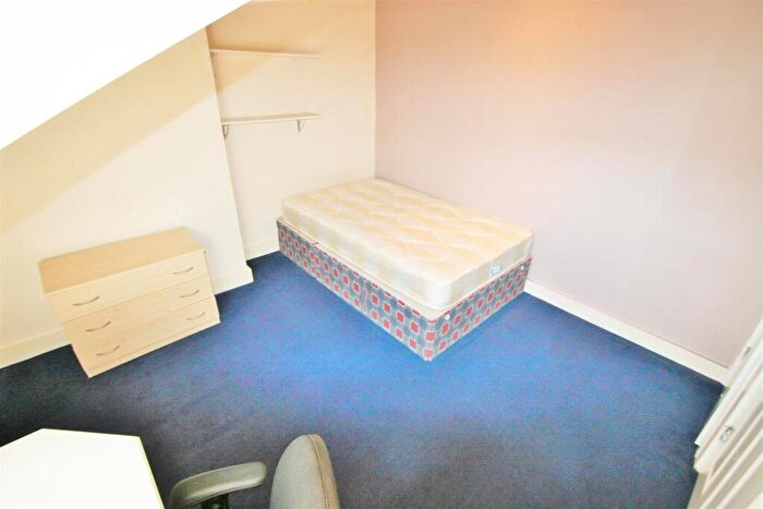 6 Bedroom Detached House To Rent In Royal Park Terrace ( Bed)Hyde ParkLeeds, LS6