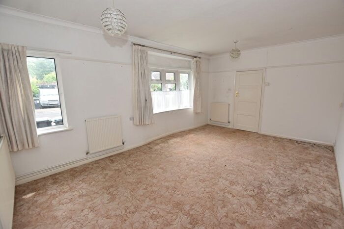 2 Bedroom Detached Bungalow For Sale In Mutrix Gardens, Margate, CT9