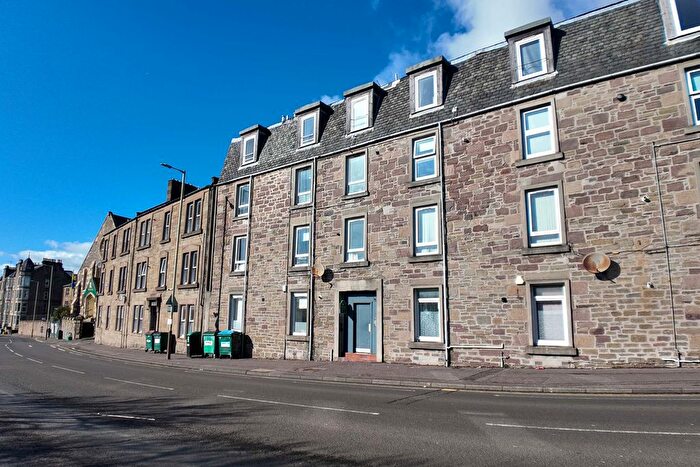 2 Bedroom Flat To Rent In Victoria Road, Dundee, Dundee City, DD1