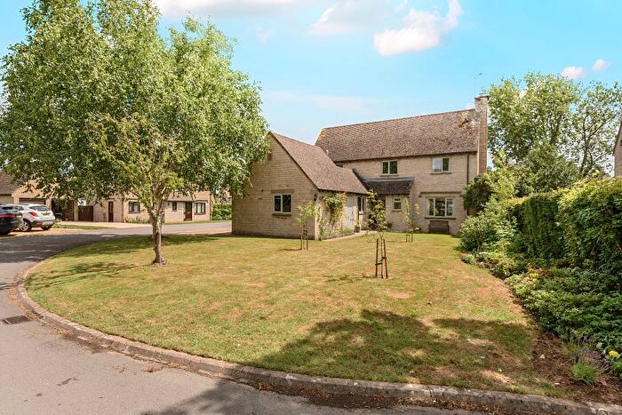 4 Bedroom Detached House For Sale In Chambon Close, Minety, SN16