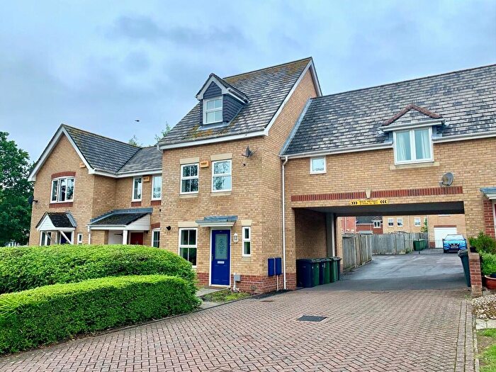 3 Bedroom Town House To Rent In Thyme Avenue, Whiteley, PO15