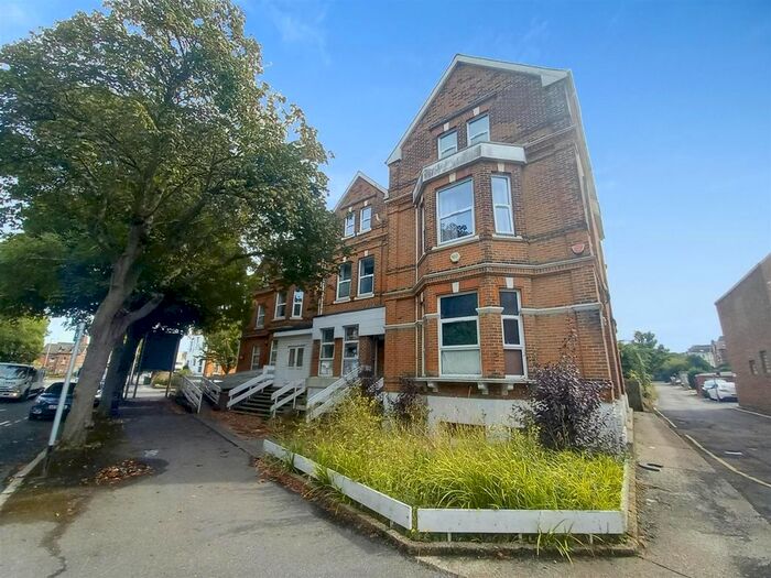 Studio To Rent In Shorncliffe Road, Folkestone, CT20