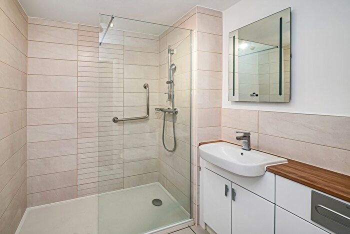 1 Bedroom Flat To Rent In Bridge Avenue, Maidenhead, SL6