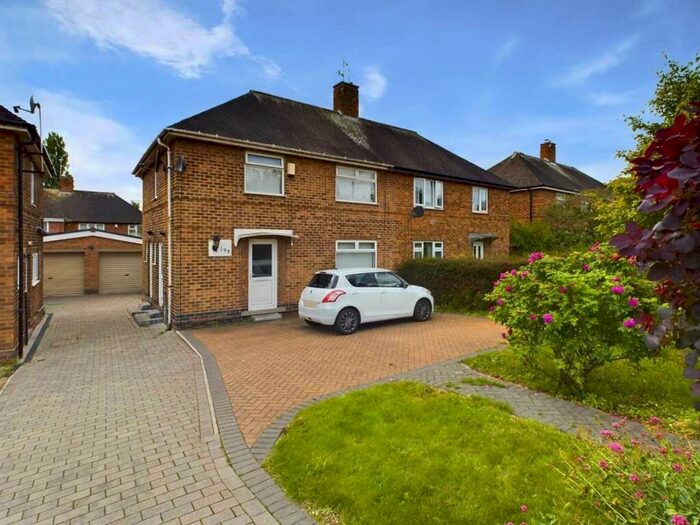 3 Bedroom House To Rent In Wollaton Vale, Nottingham, NG8