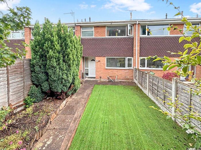 3 Bedroom Terraced House For Sale In Shelton Lane, Halesowen, West Midlands, B63