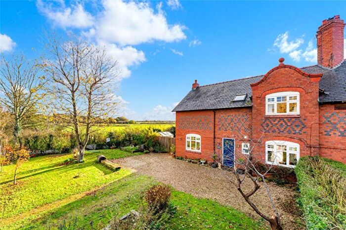 3 Bedroom Semi Detached House For Sale In Balderton, Chester, Cheshire, CH4