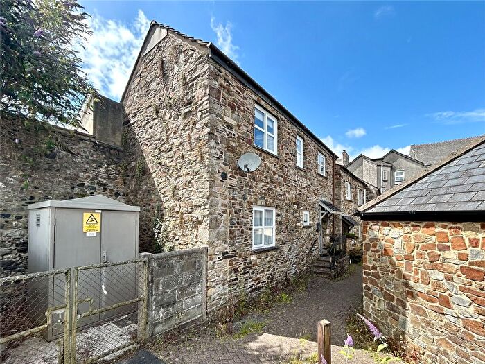 1 Bedroom End Of Terrace House To Rent In St. James Court, St. James Street, Okehampton, EX20