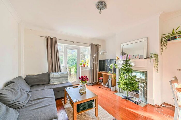 4 Bedroom Terraced House To Rent In Parkthorne Road, Balham, London, SW12