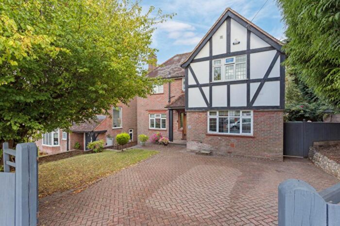 4 Bedroom Detached House For Sale In Lowndes Avenue, Chesham, Buckinghamshire, HP5