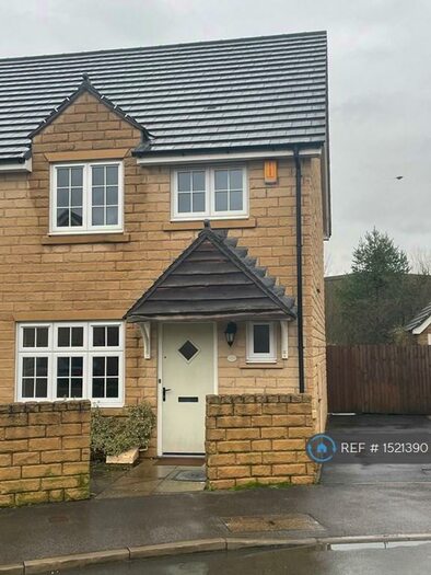 3 Bedroom End Of Terrace House To Rent In Hawthorne Road, Steeton, Keighley, BD20