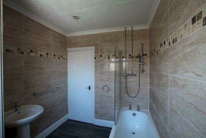 3 Bedroom Detached House To Rent In Grassington Road, , Nottingham, NG8