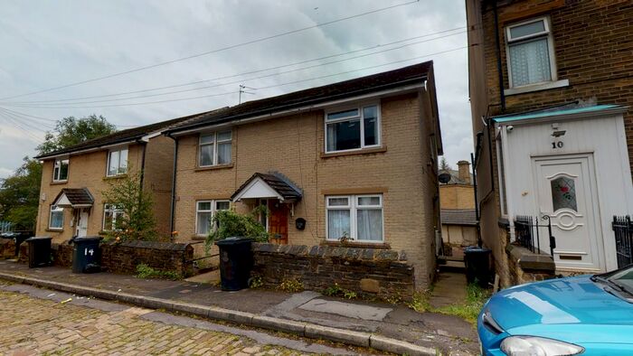 1 Bedroom Flat To Rent In Prospect Terrace, Allerton, Bradford, BD15