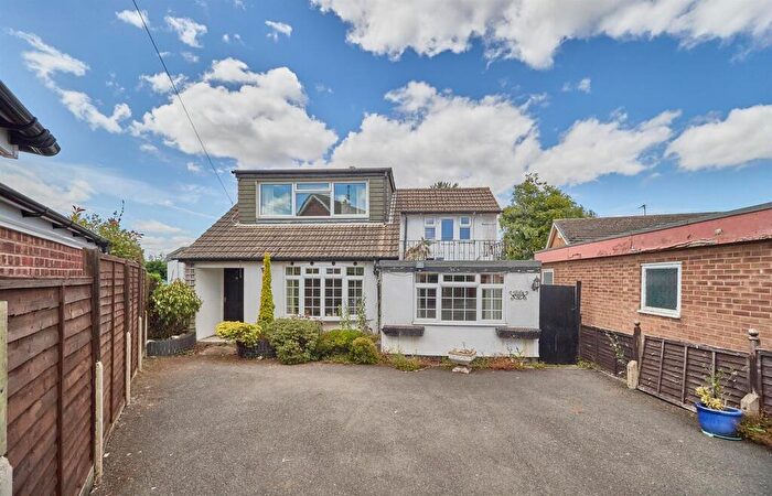 2 Bedroom Bungalow For Sale In Briar Close, Burbage, LE10