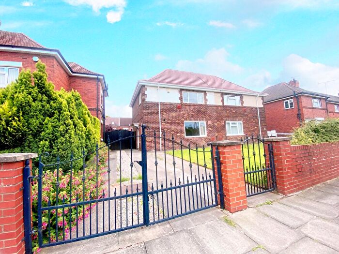 3 Bedroom House To Rent In Wheatley Hall Road, Doncaster, DN2