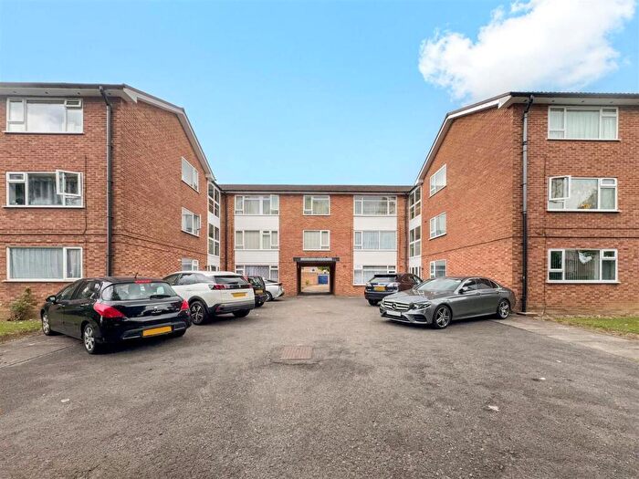 1 Bedroom Apartment For Sale In Harrowdene Road, Wembley, Middlesex, HA0