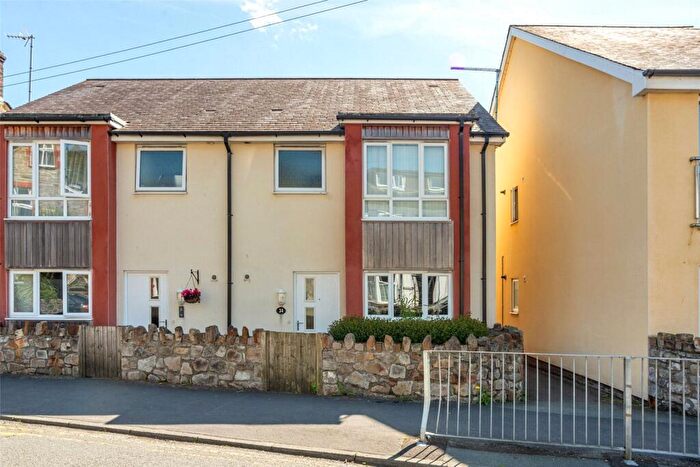 3 Bedroom Semi-Detached House To Rent In Garth Road, Hirael Bay, Bangor, LL57