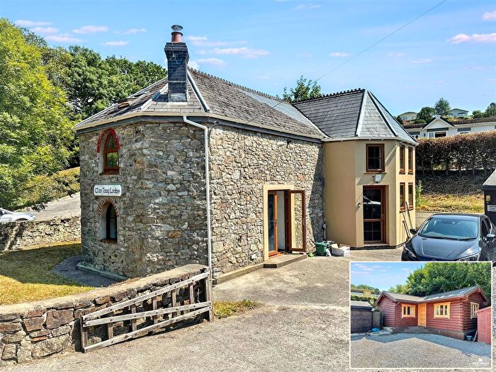 3 Bedroom Detached House For Sale In Capel Dewi Road, Capel Dewi, Carmarthen, SA32