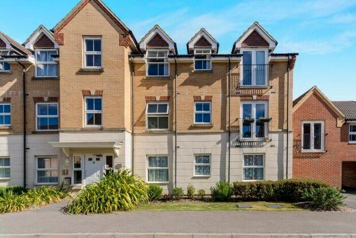 2 Bedroom Flat To Rent In Sunlight Gardens, Fareham, PO15