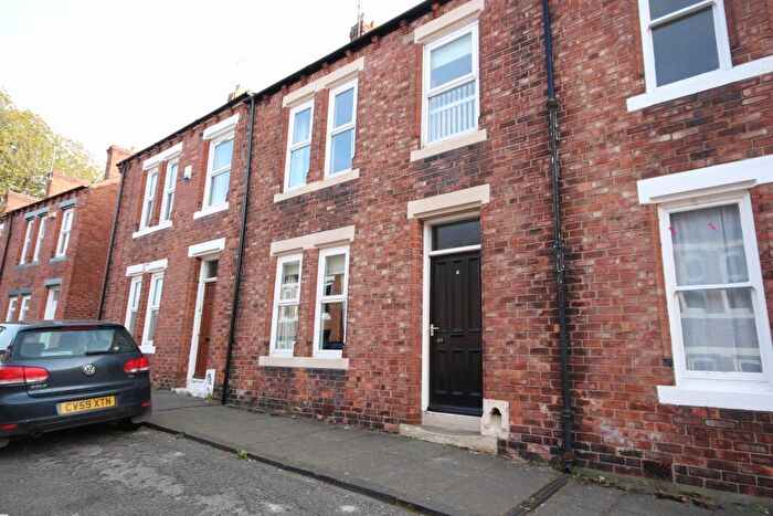 5 Bedroom House To Rent In East Atherton Street, DH1