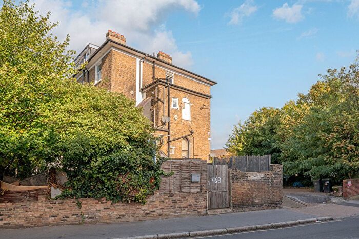 2 Bedroom Flat For Sale In Lower Addiscombe Road, East Croydon, Croydon, CR0