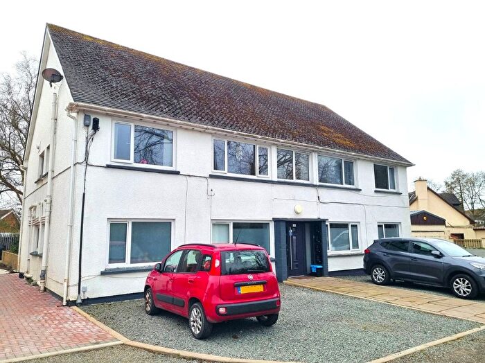 2 Bedroom Flat For Sale In Lon Hendre, Waunfawr, Aberystwyth, Ceredigion, SY23