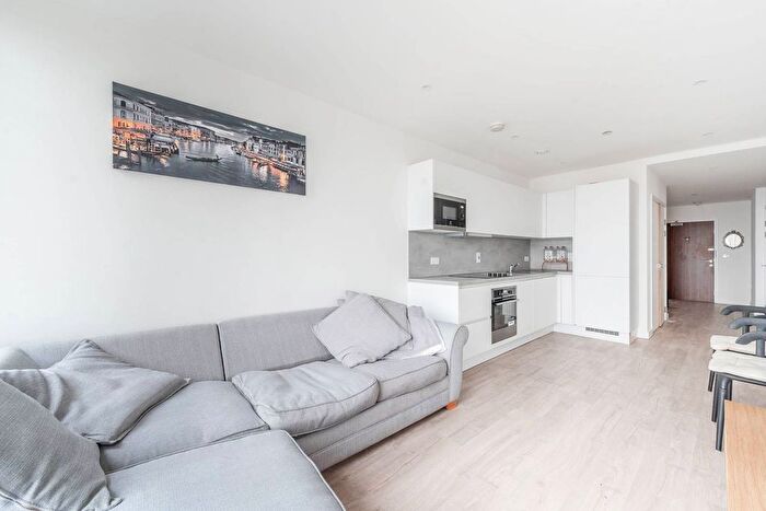 1 Bedroom Flat To Rent In College Road, Harrow, HA1