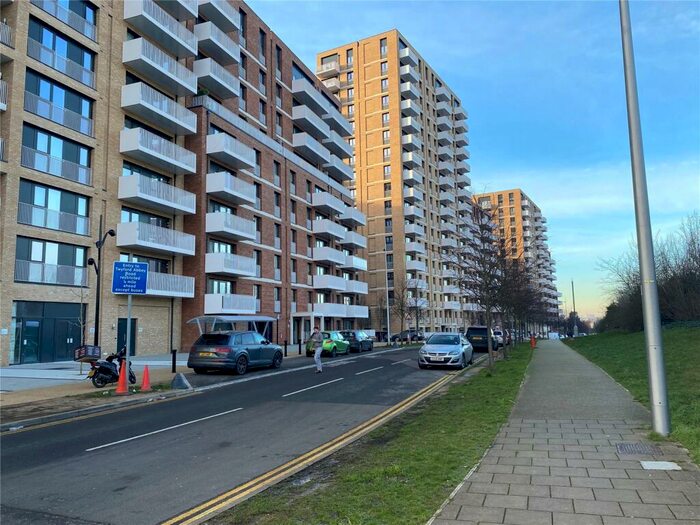 2 Bedroom Flat To Rent In Baronet House, London, NW10