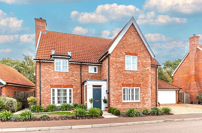 5 Bedroom Detached House For Sale In Immaculate Home With Substantial Garden In Stoke Holy Cross, NR14