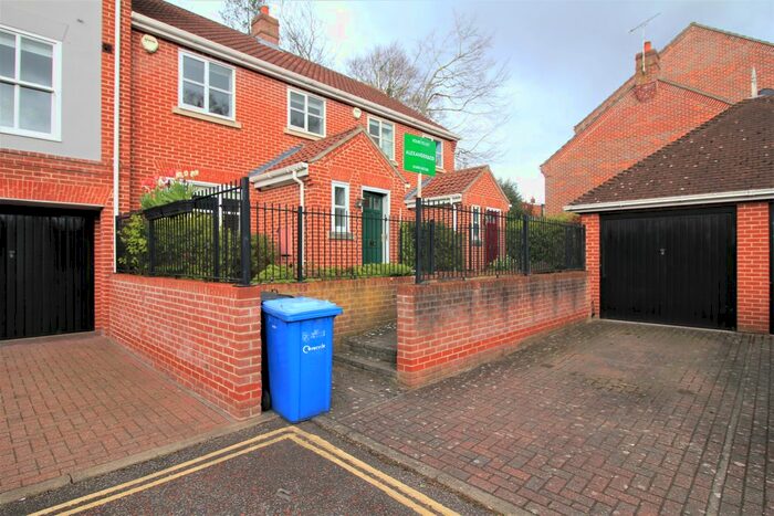 3 Bedroom Terraced House To Rent In Old Library Mews, Norwich, NR1