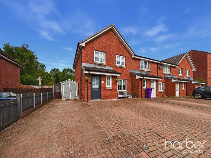 3 Bedroom End Of Terrace House For Sale In Springfield Gardens, Parkhead, Glasgow, City Of Glasgow, G31