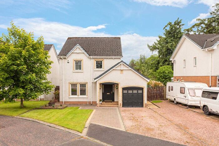 4 Bedroom Detached House For Sale In Bridgewater Avenue, Auchterarder, PH3