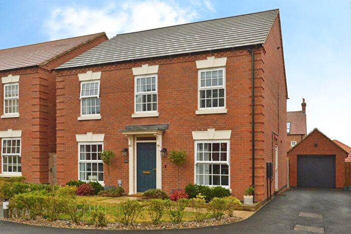 4 Bedroom Detached House For Sale In Harvington Crescent, Hanslope, Milton Keynes, MK19