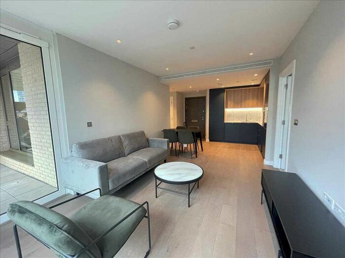 2 Bedroom Flat To Rent In Phoenix Court, Gasholder Place, London, Vaxuhall, SE11