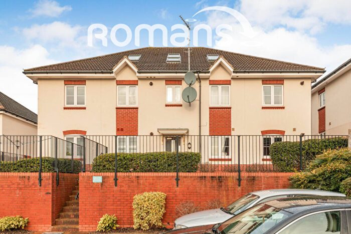 2 Bedroom Flat To Rent In Valerian Close, Bristol, BS11