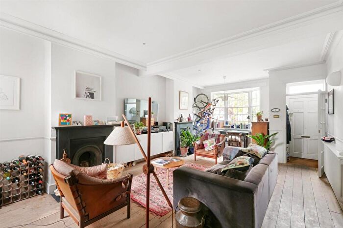 3 Bedroom Terraced House To Rent In Lyndhurst Way, London, SE15