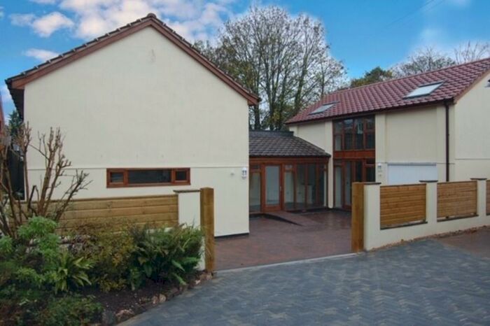 3 Bedroom Detached House To Rent In Blundells Road, Tiverton, EX16