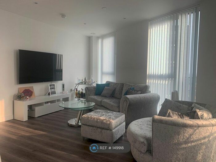2 Bedroom Flat To Rent In Hale Point, London IG1